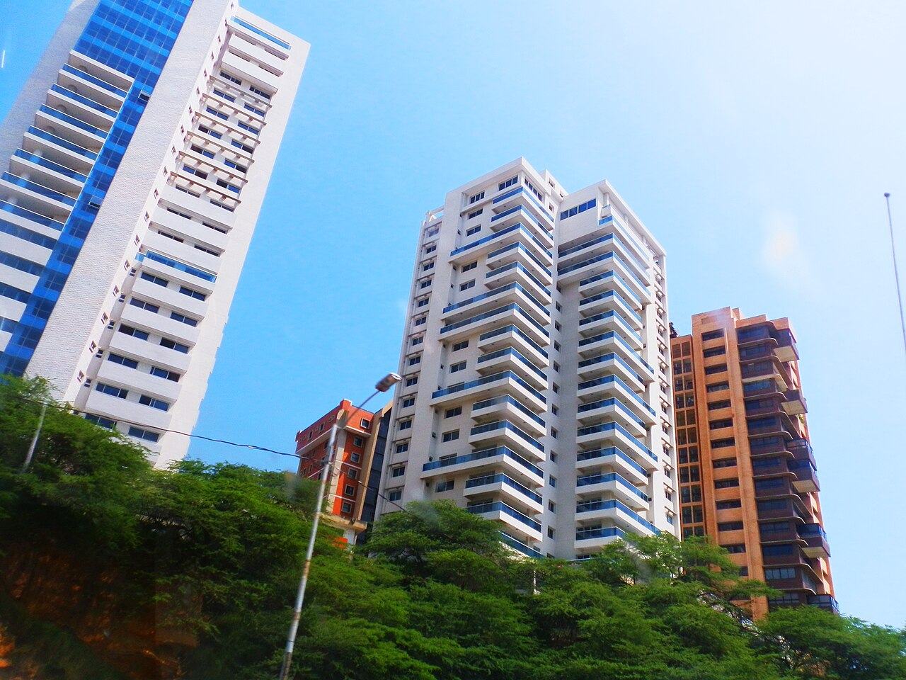 Avenida de Maracaibo al atardecer